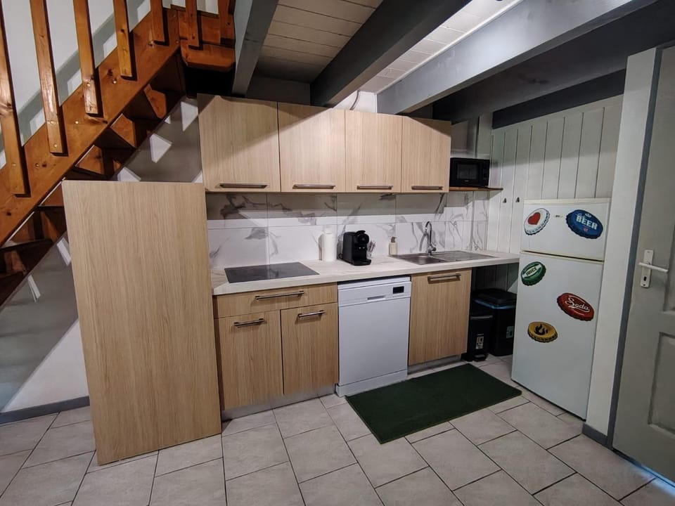 dishwasher, stove
