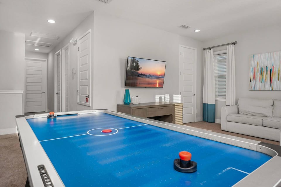 Cozy Reunion home with private pool & air hockey House in Four Corners