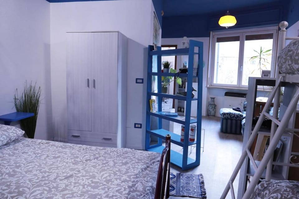 Bed, Photo of the whole room, Bedroom, bunk bed