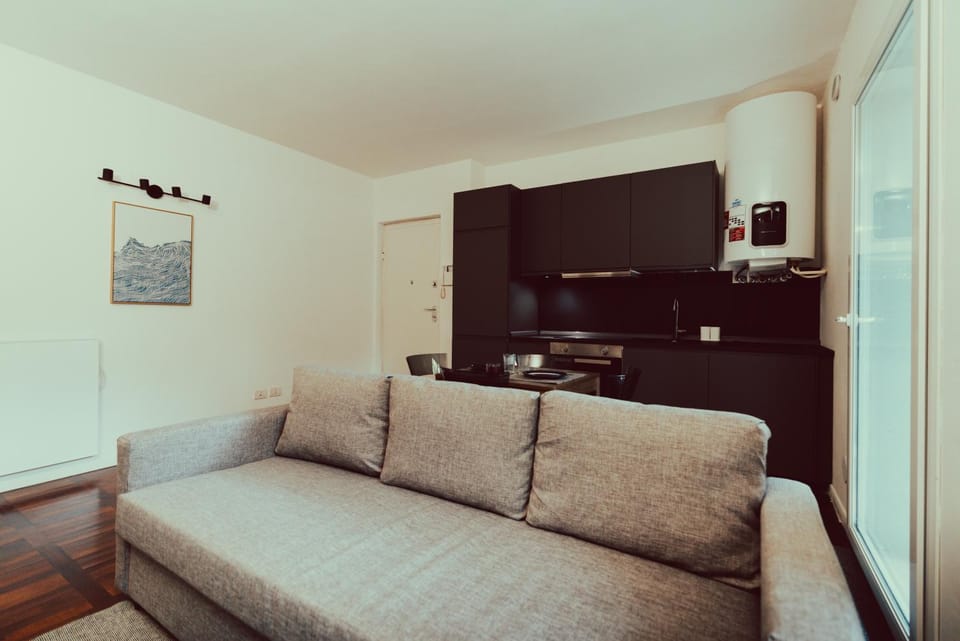 Wood Exclusive Apartment with Free Parking Apartment in Ravenna