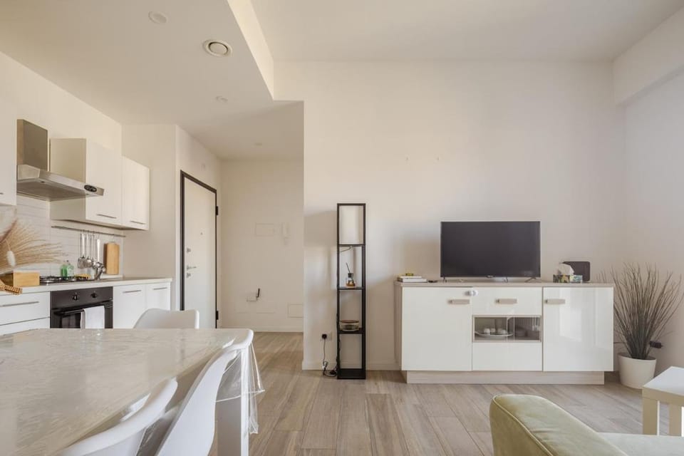 TV and multimedia, Kitchen or kitchenette