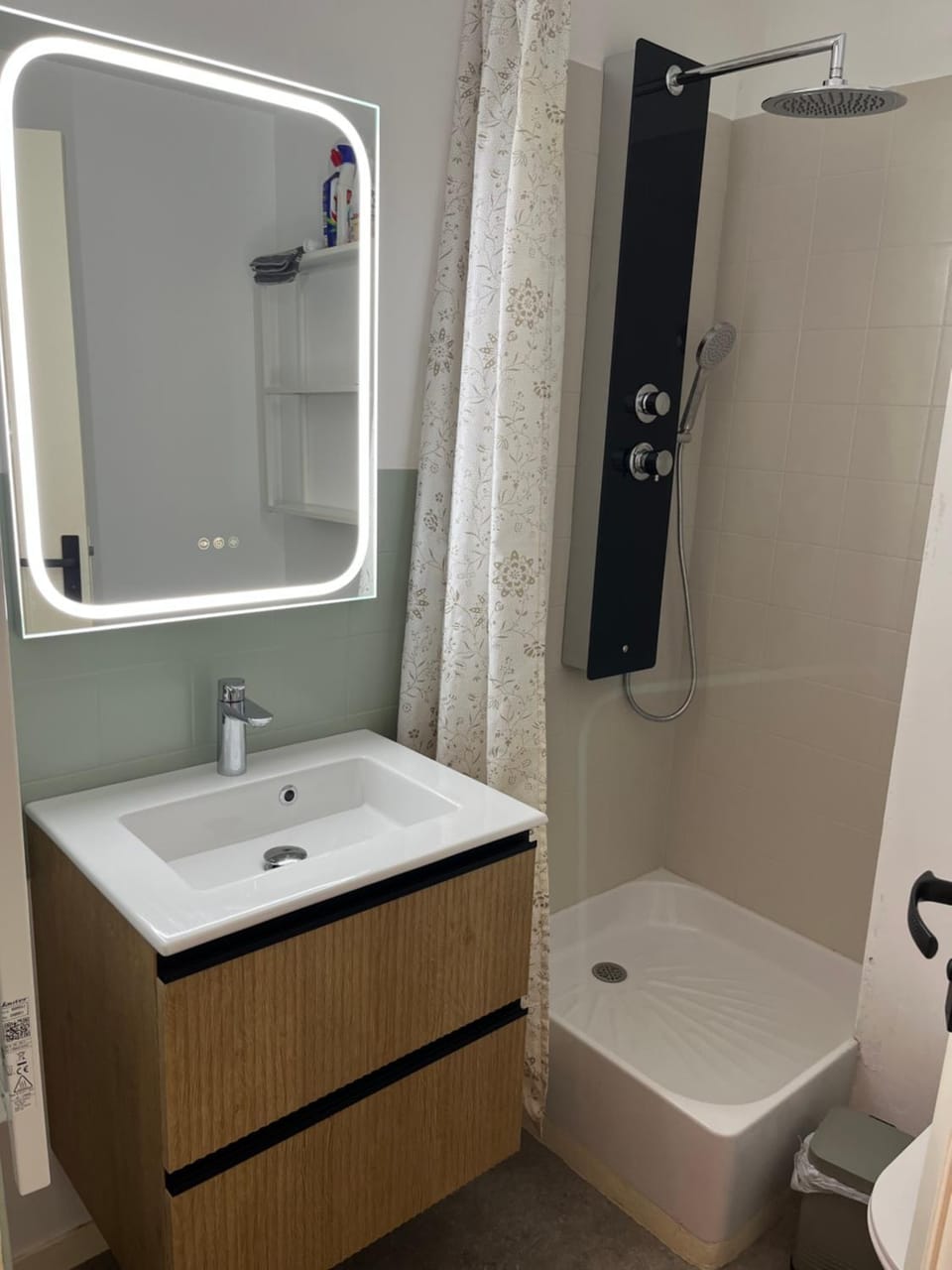 Shower, Bathroom