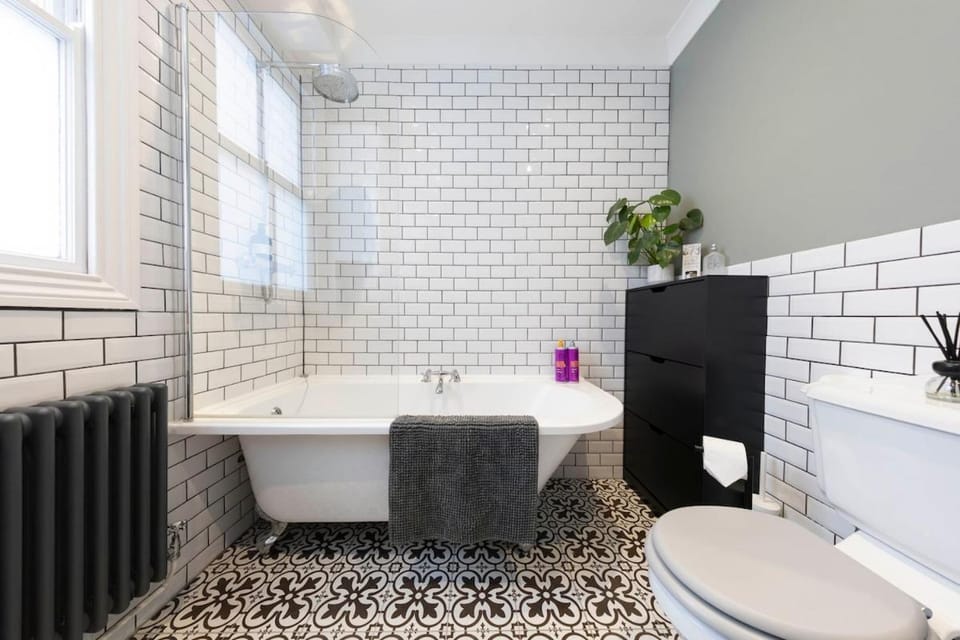 Kemptown 2-Bed House and Terrace - Bath - Sleeps 4 Apartment in Brighton