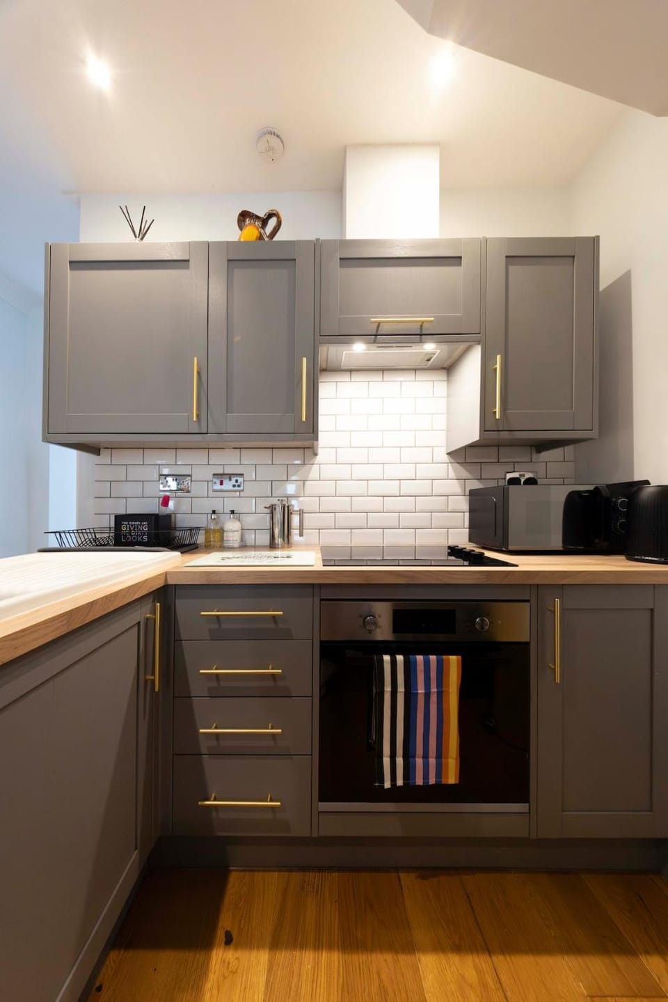 Kemptown 2-Bed House and Terrace - Bath - Sleeps 4 Apartment in Brighton