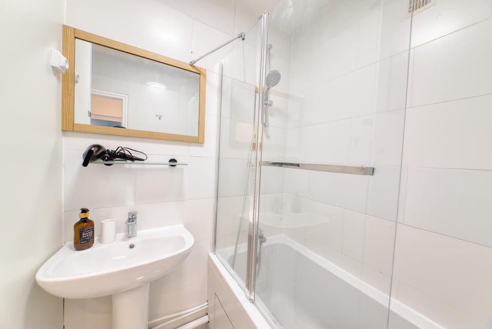 Bathroom, Bath