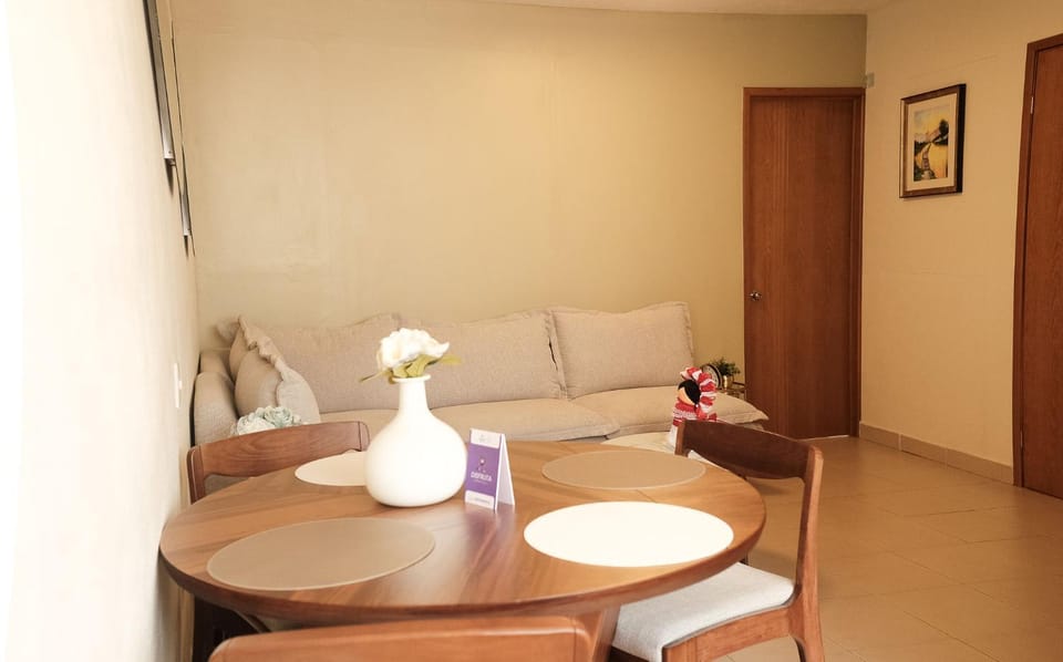 Living room, Dining area