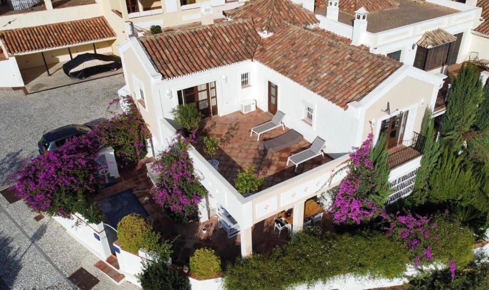 Property building, Balcony/Terrace, Garden view