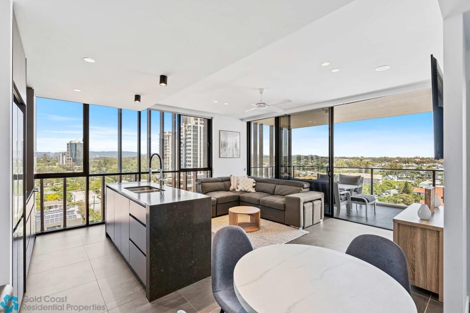 Ocean View 3 Bedroom with Great Facilities - Hosted by Gold Coast Luxury Resorts Apartment in Surfers Paradise