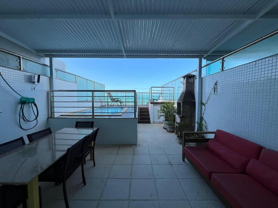 Cobertura beira-mar com piscina privativa e 117m Apartment in João Pessoa