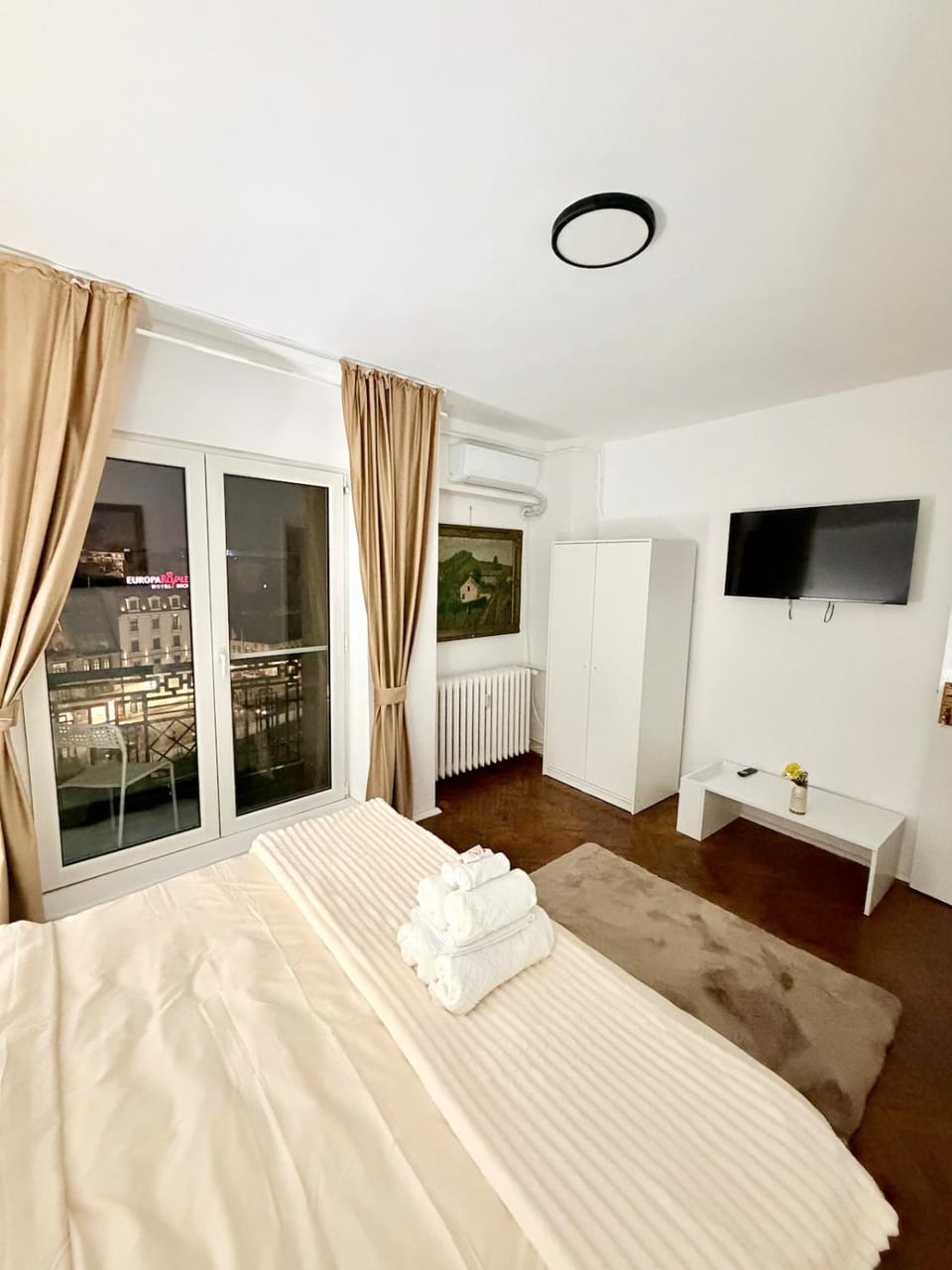 Spa Apartment With Sauna 3 Bedrooms Center Bucharest Apartment in Bucharest