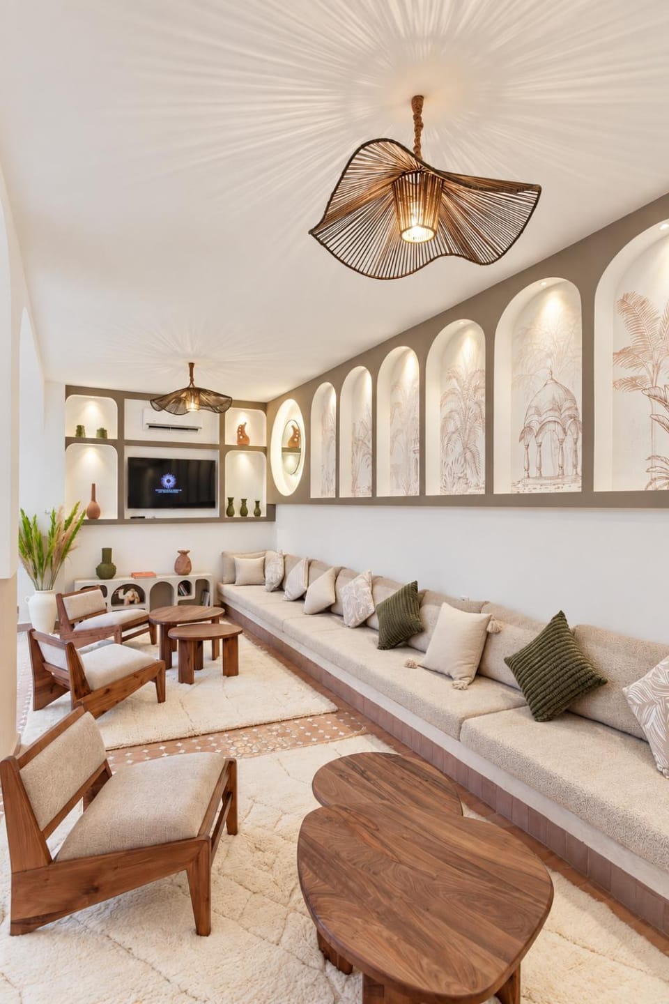 Riad KAMA Riad privatisé avec terrasse, bassin et 5 chambres House in Marrakesh