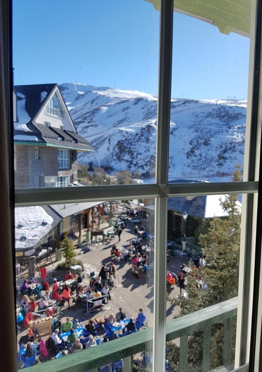 Mejor zona de Sierra Nevada, junto a los remontes, Pza Andalucia, D202 Apartment in Sierra Nevada