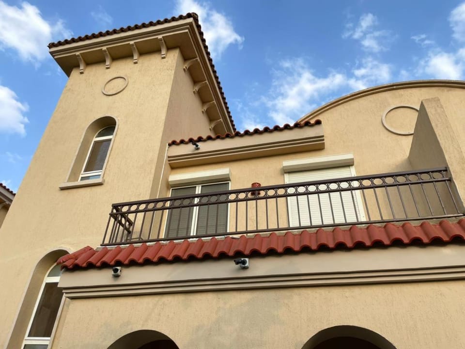 Contemporary Villa - Madinaty Villa in Cairo Governorate