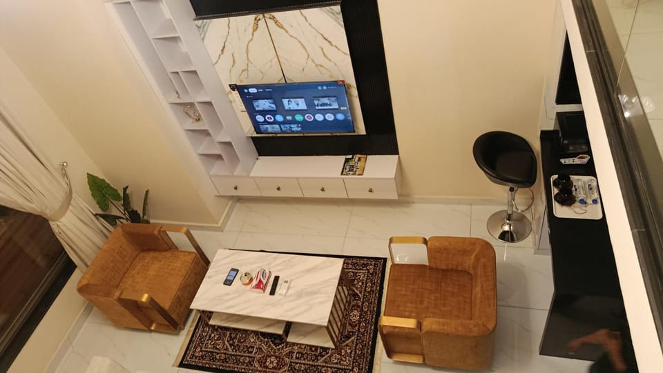 Cabin treat with lo ft style luxury in primer located Cabin in Lahore