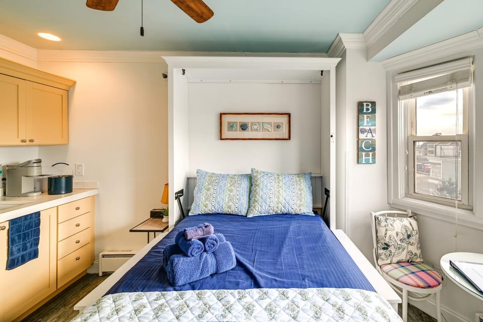 Prime Walkable Location! Ocean City Studio Apartment in Ocean City