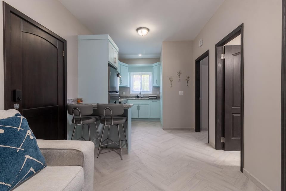 Lumora - Cozy 2-BD Condo in French Cay Apartment in Bay Islands Department