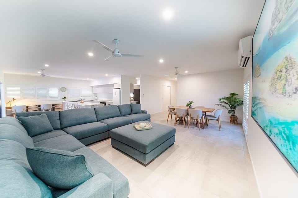 Golden Tides House in Mission Beach
