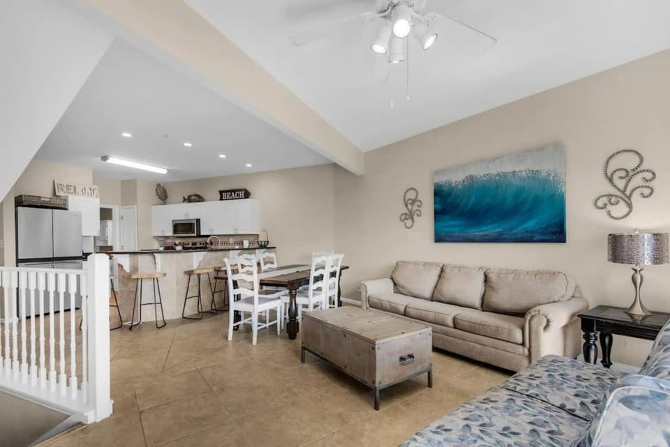 Bright 3BR Townhome Gulf Views & Steps to Beach House in Destin