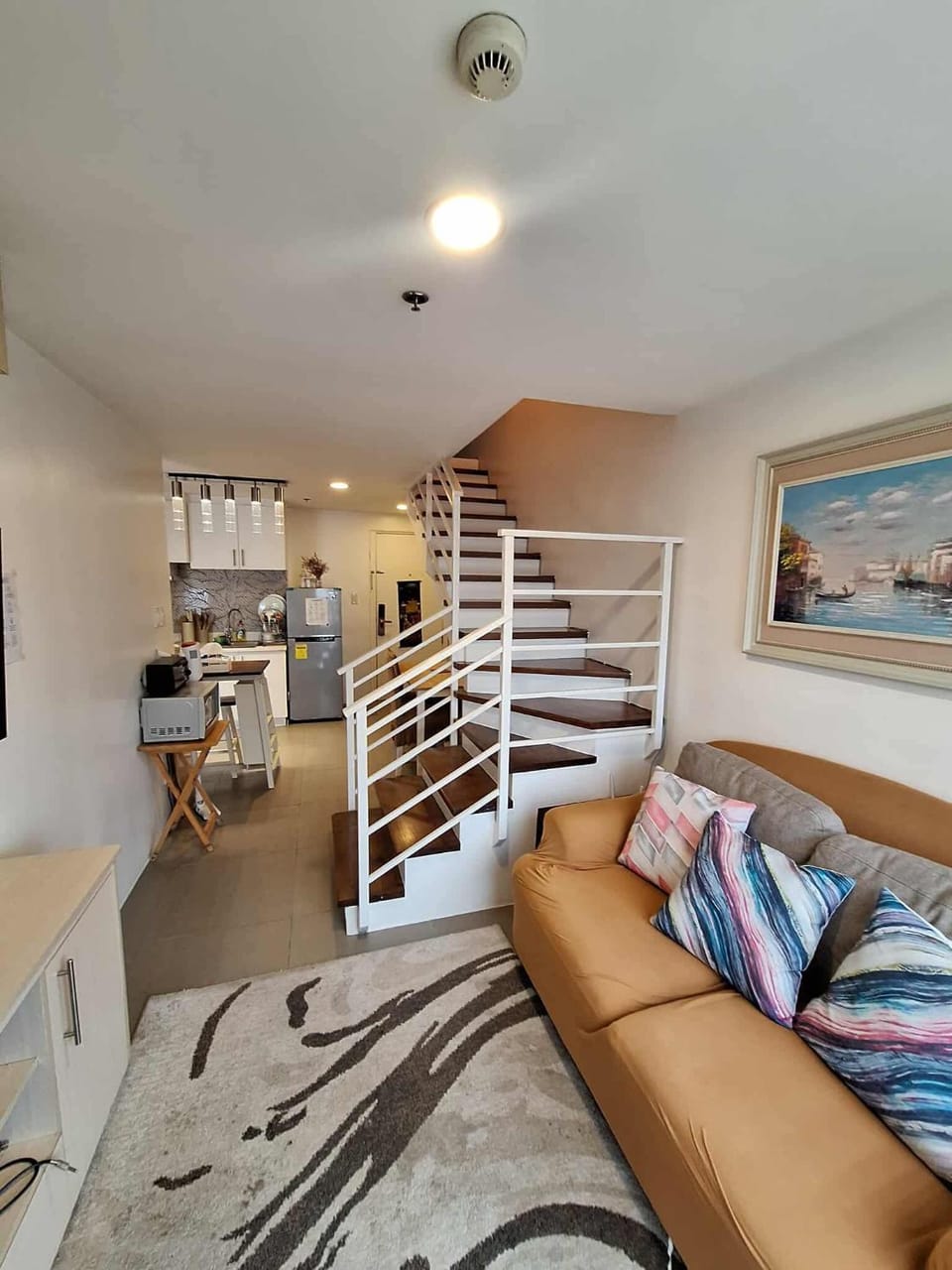 LSB Modern Penthouse Apartment in Pasig