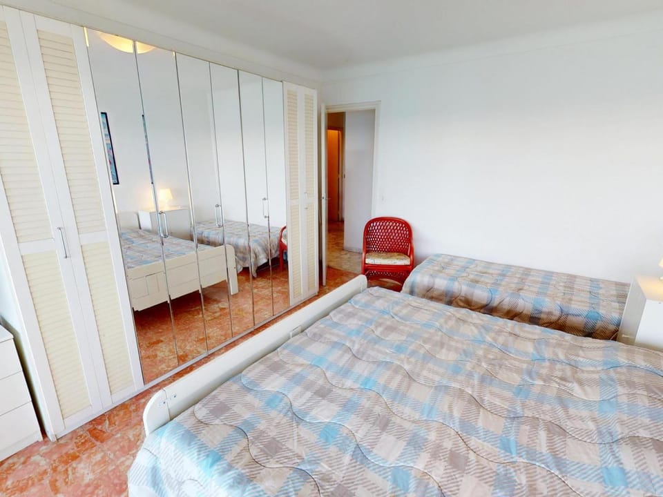 Joli 2P climatisé avec terrasse face à la mer près du centre - FR-1-196-388 Apartment in Menton