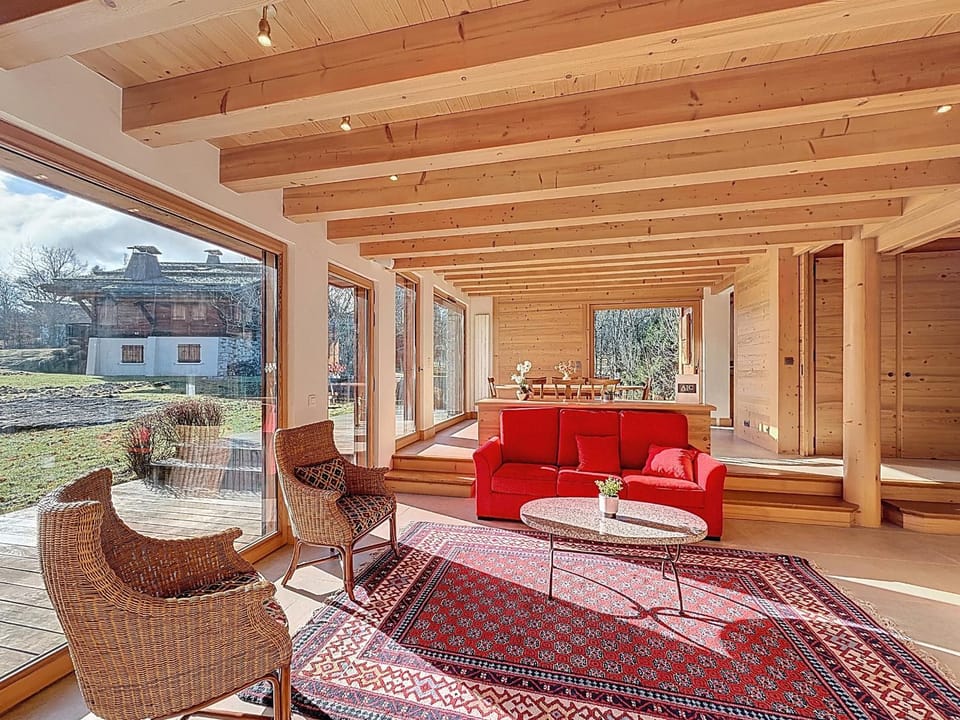 Chalet spacieux 5 chambres proche ski bus, vue Mont-Blanc - FR-1-560-172 Chalet in Combloux