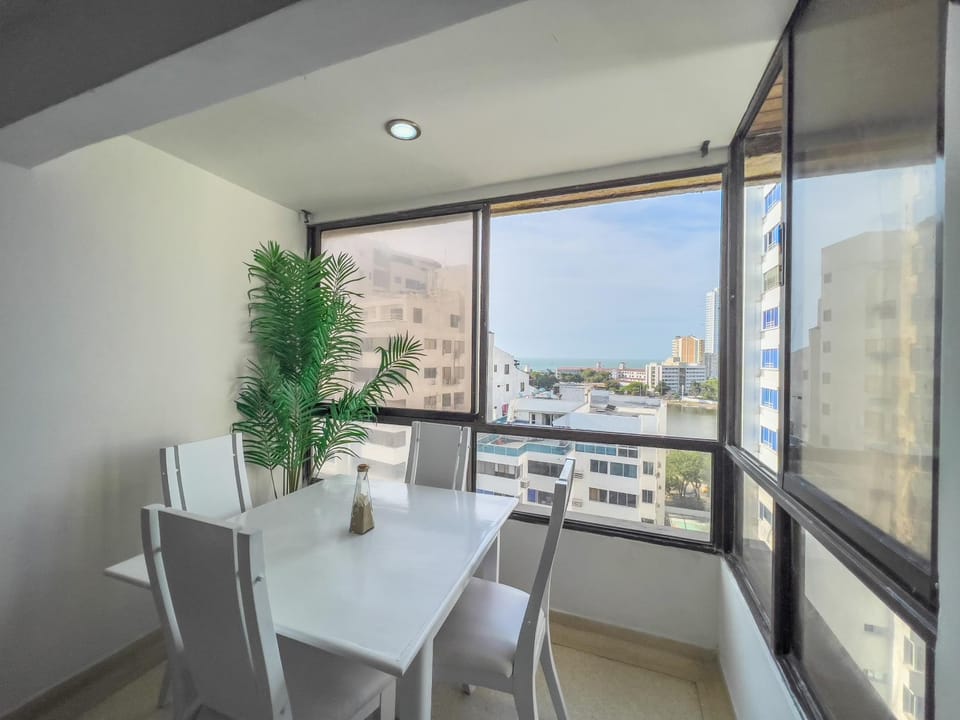 Caribbean Sunset - Apartamento con salida a la playa Apartment in Cartagena