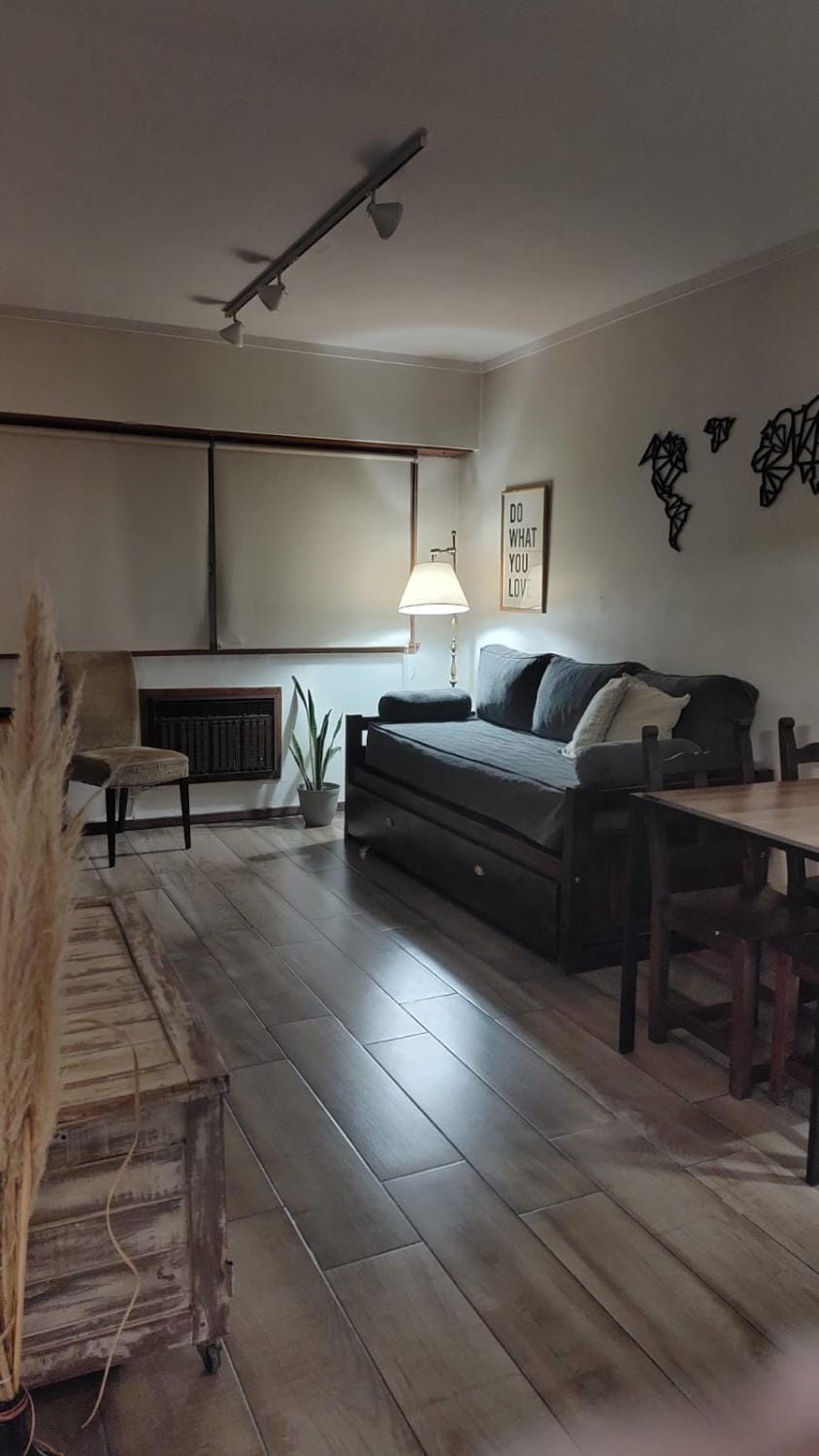 Departamento 2 ambientes céntrico con cochera Apartment in Mar del Plata