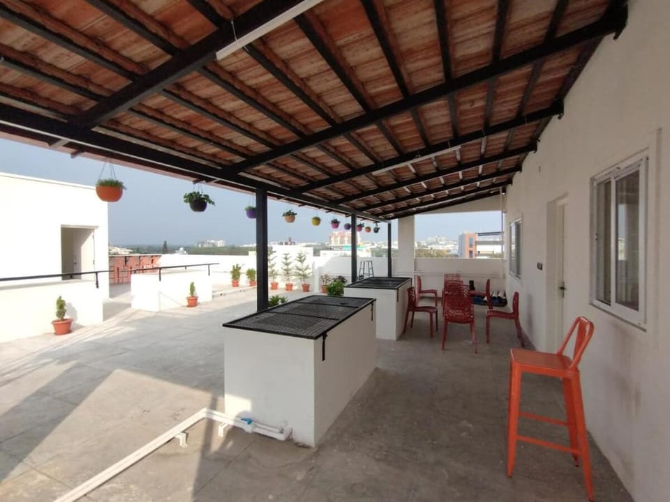 Fully Furnished 1BK in HSR Apartment in Bengaluru