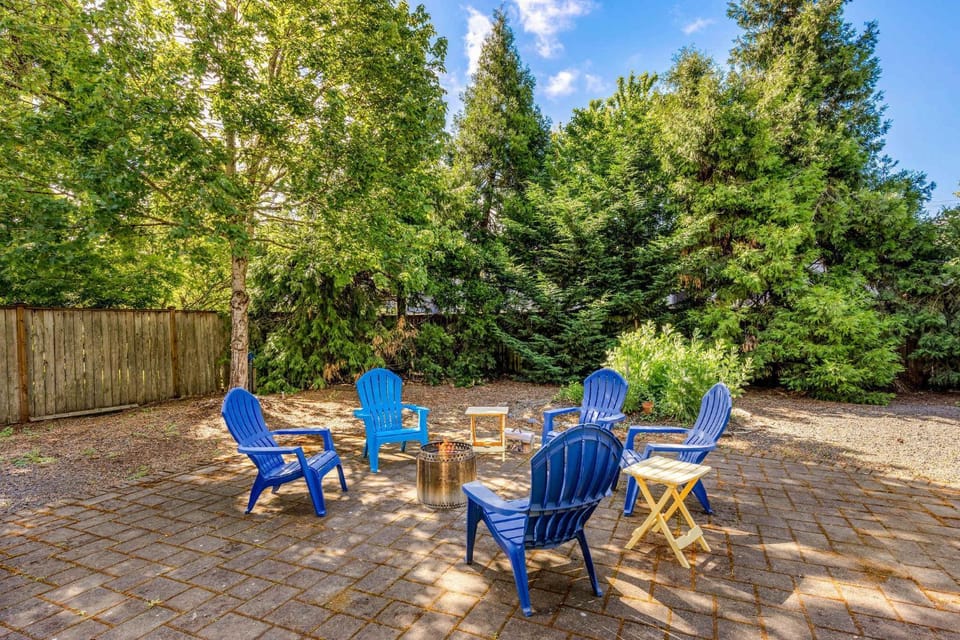 Vino e Vita Historic Pet-Friendly Home-EV Charger House in McMinnville