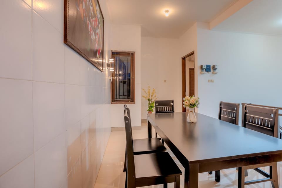 Cedil Private 3BR Pool Villa Seminyak Apartment in North Kuta