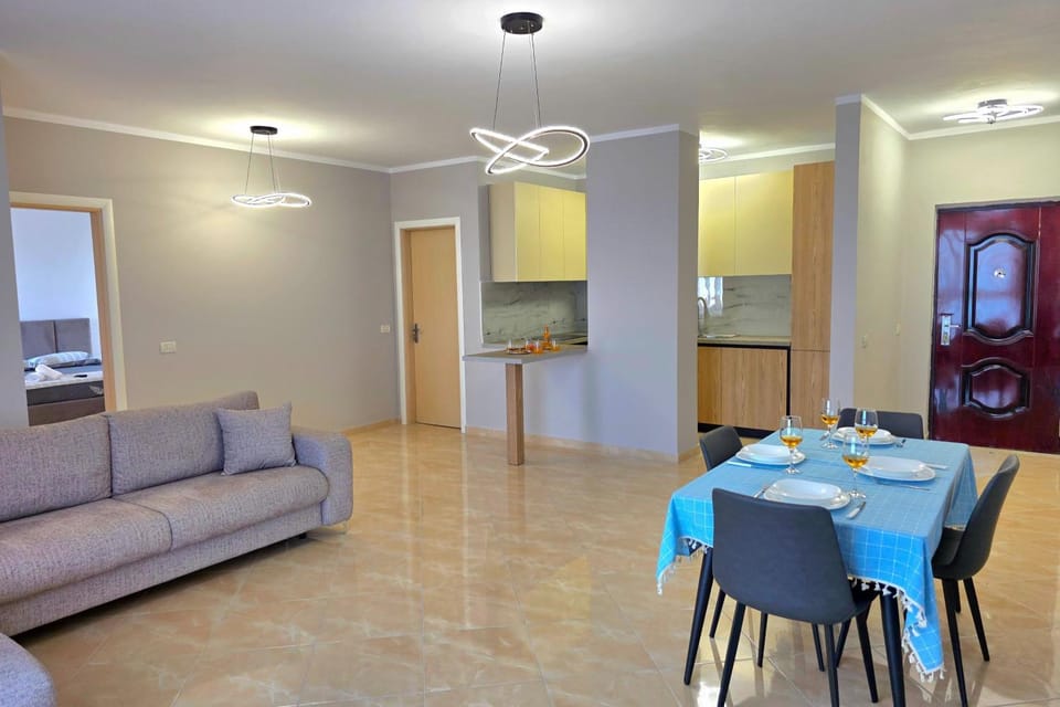 Living room, Dining area