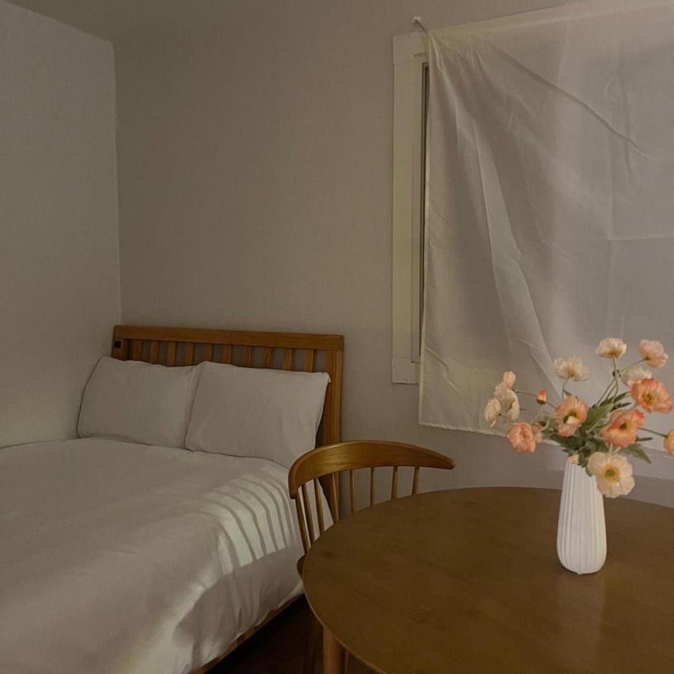 3 Rooms Private Sun Yudo Station 4 Minutes Dangsan Station 6 Minutes Hongdae Kimpo Airport Yeouido Yeongdeungpo-gu Hangang Park Sensational Accommodation 8 People Seoul Apartment in Seoul