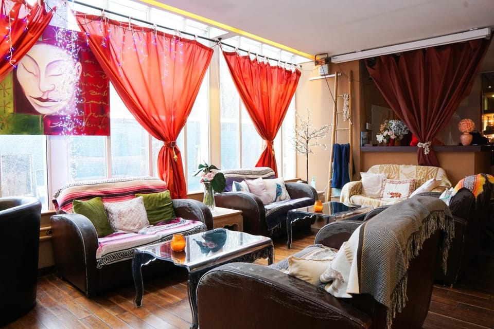 Living room, Lounge or bar