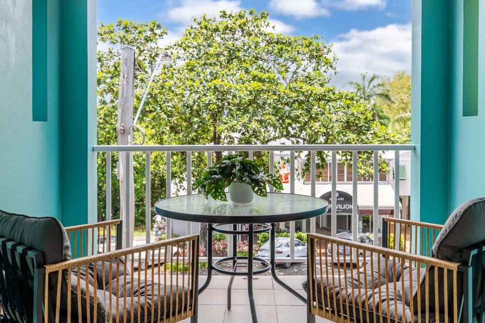 Coconut Palms - In the Heart of Port Douglas & Near the Beach 'Adults Only' Apartment in Port Douglas