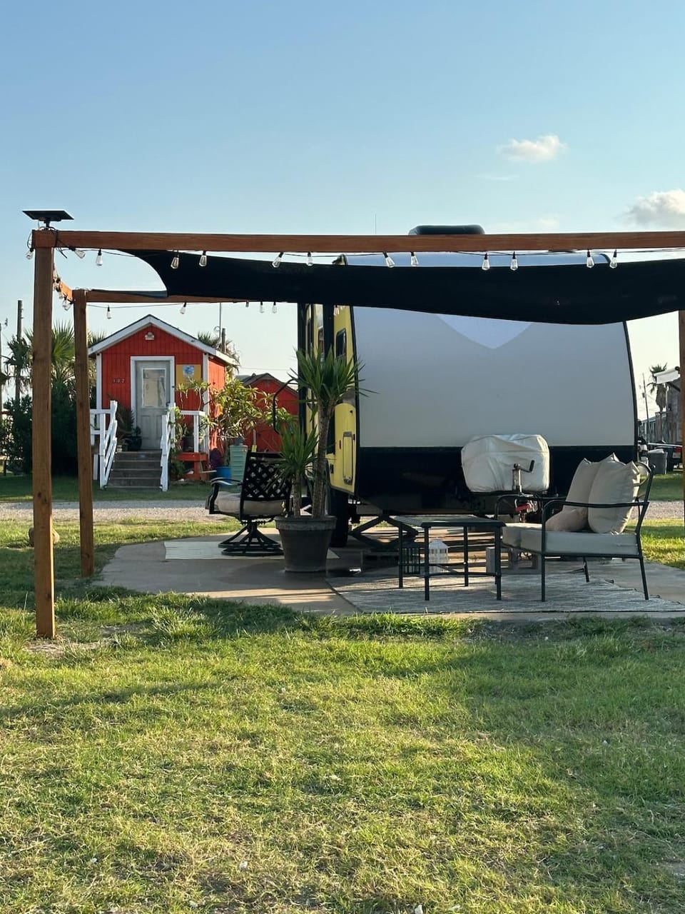 Island Beach Retreat Get-Away House in Surfside Beach
