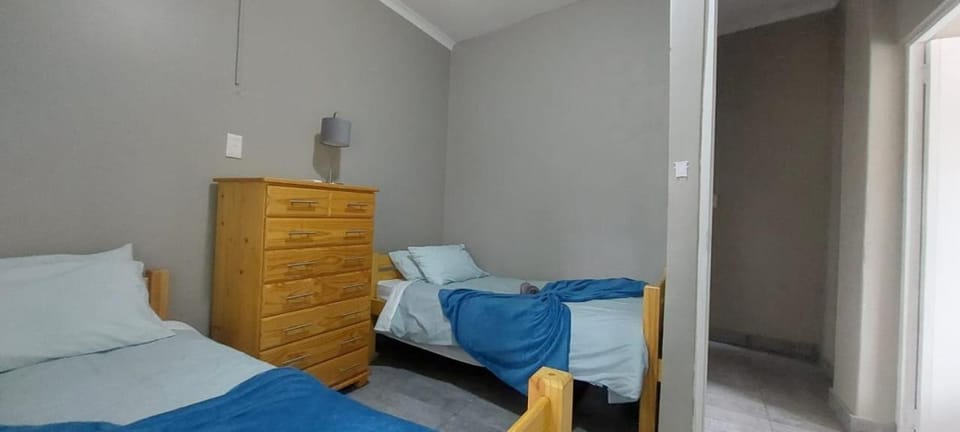 Kirkcaldy Guest House Bed and Breakfast in Margate