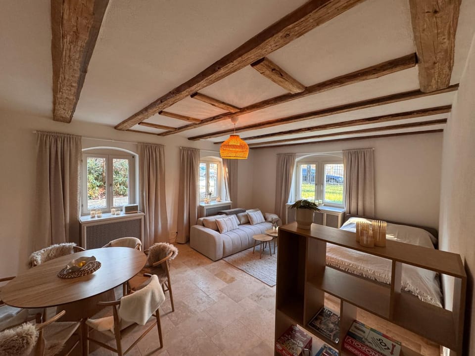 Living room, Dining area, Bedroom