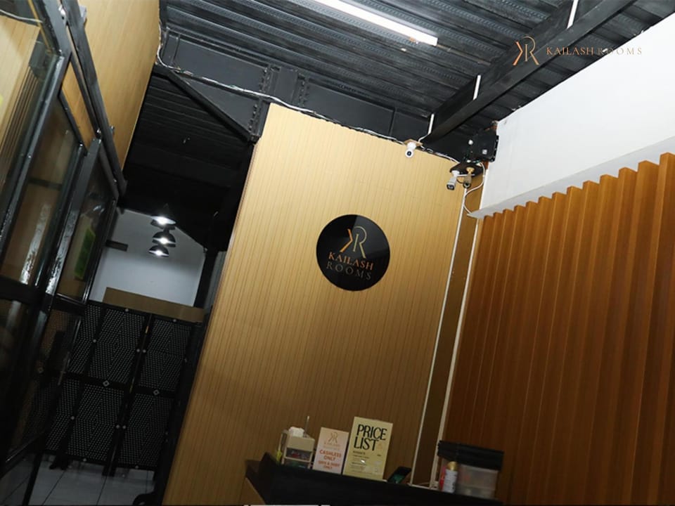 Kailash Rooms X Aceh Authentic Resto Hotel in Bandung