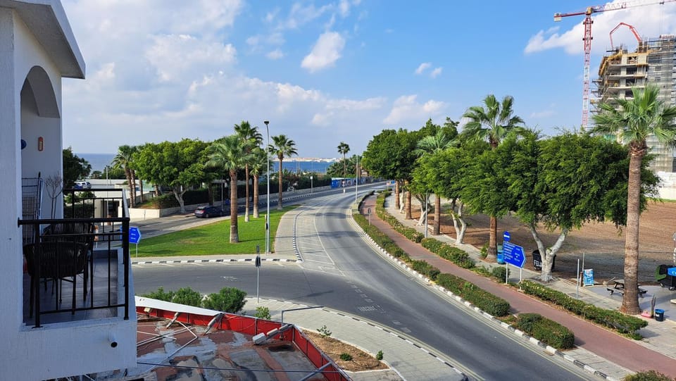 Lively Coast Apartment In Nightlife 400 m from the Beach Apartment in Yeroskipou