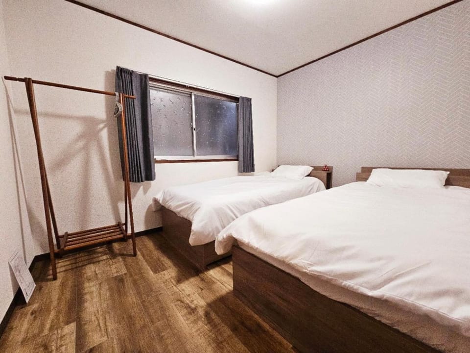 AnHome聖天下弐号館駅徒歩10分関西空港直通難波心斎橋近最大4人 House in Osaka