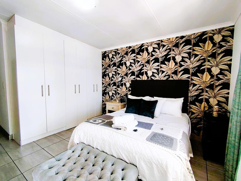 Bed, Bedroom, wardrobe