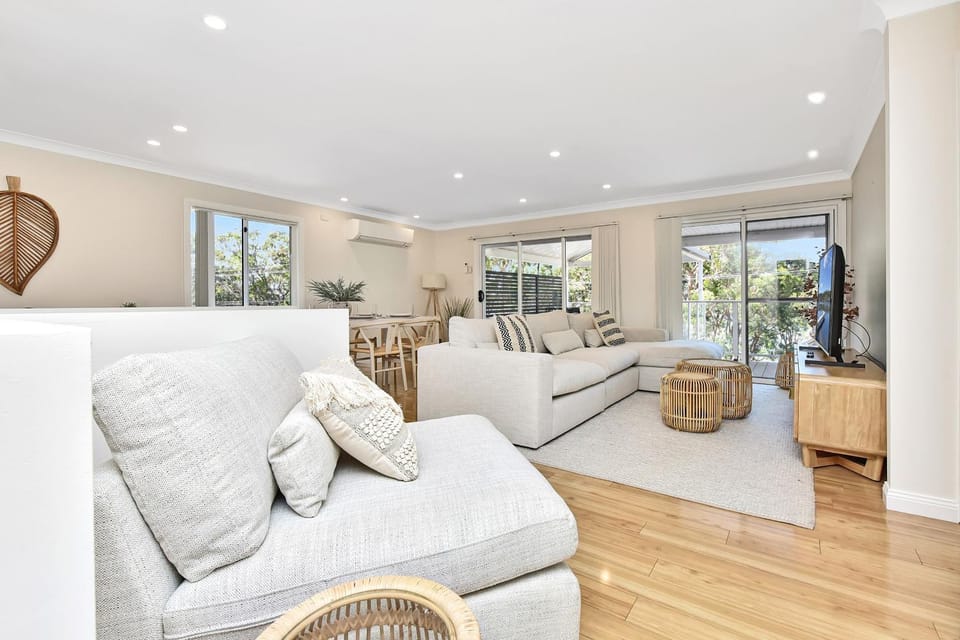 Upper Deck On Dobell House in Lake Macquarie