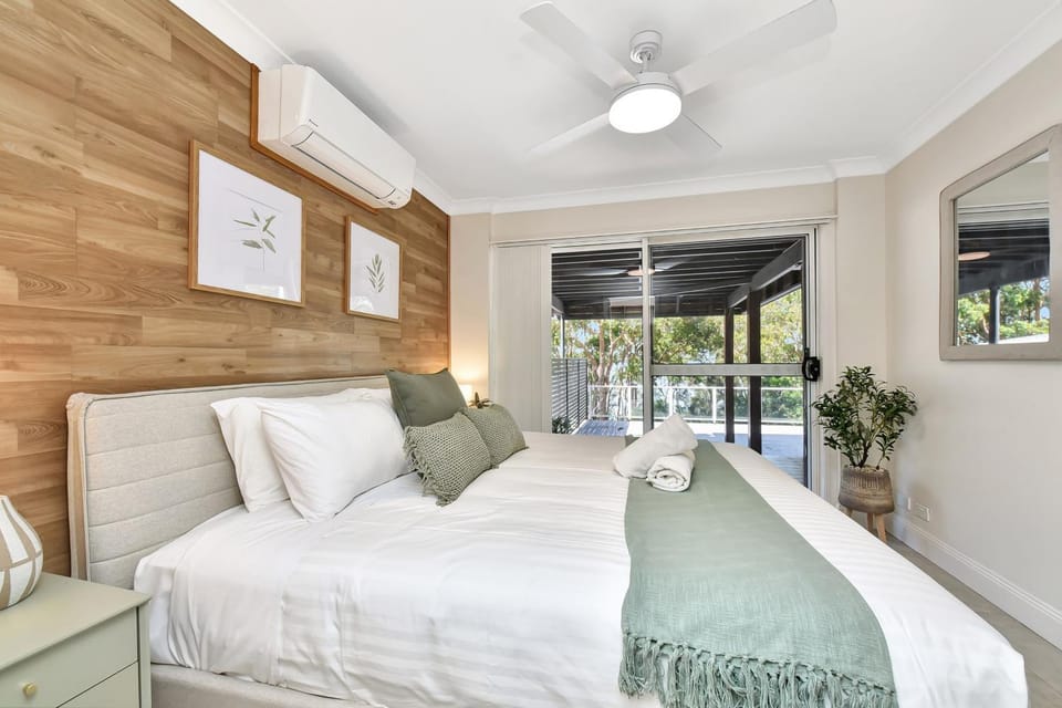 Upper Deck On Dobell House in Lake Macquarie