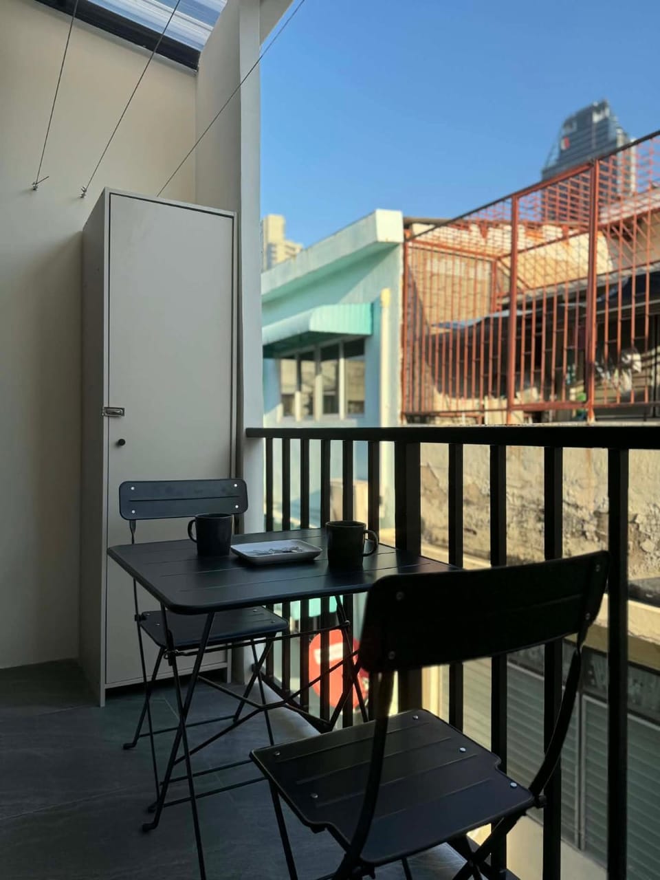 Property building, Patio, Balcony/Terrace, Balcony/Terrace, Dining area