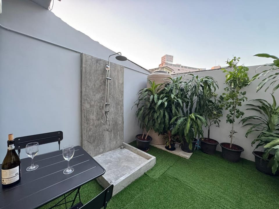 Patio, Garden, Dining area, Garden view