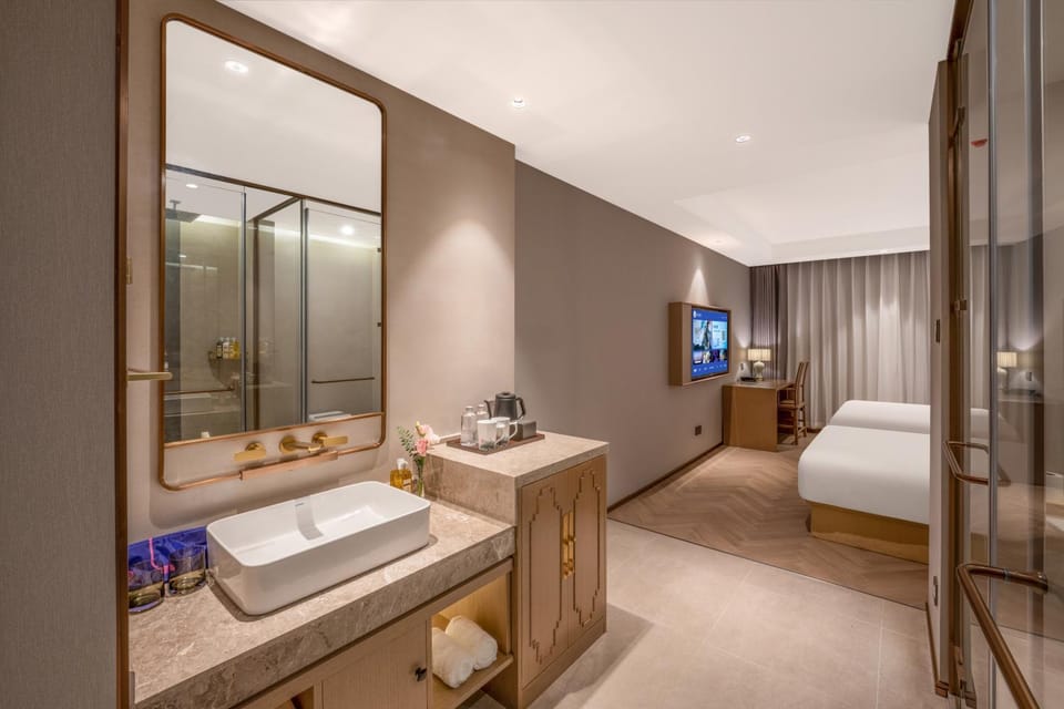 Bed, TV and multimedia