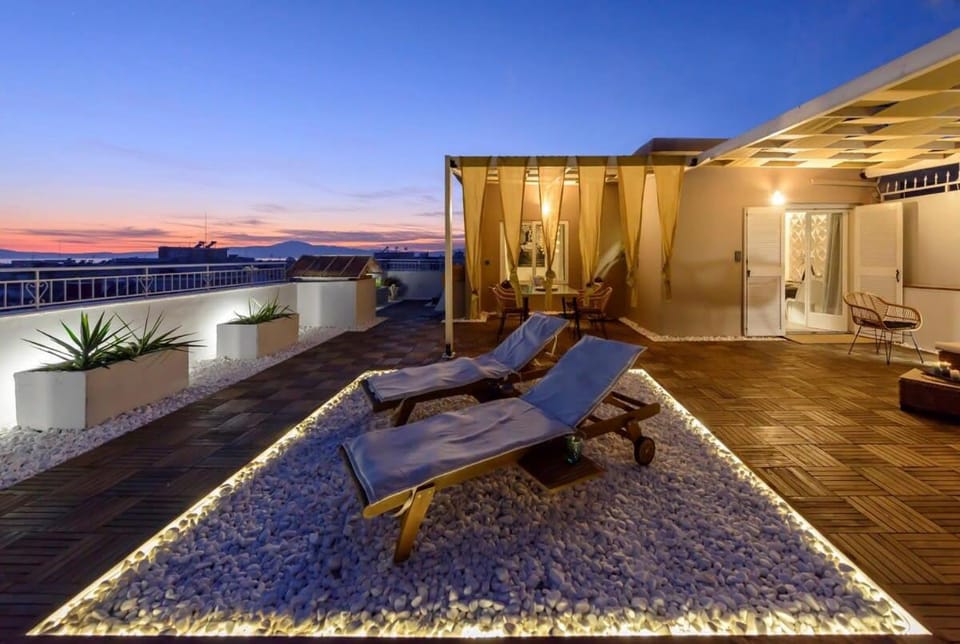 Patio, Night, View (from property/room), Balcony/Terrace, Seating area, sunbed