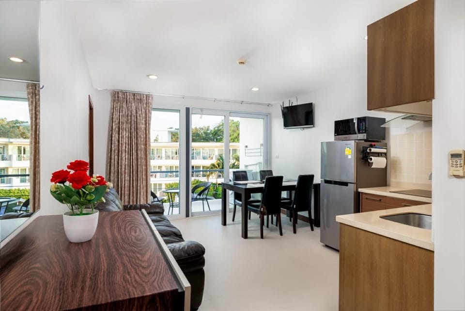 Karon Sea View 2 Bedrooms Apartment Apartment in Phuket