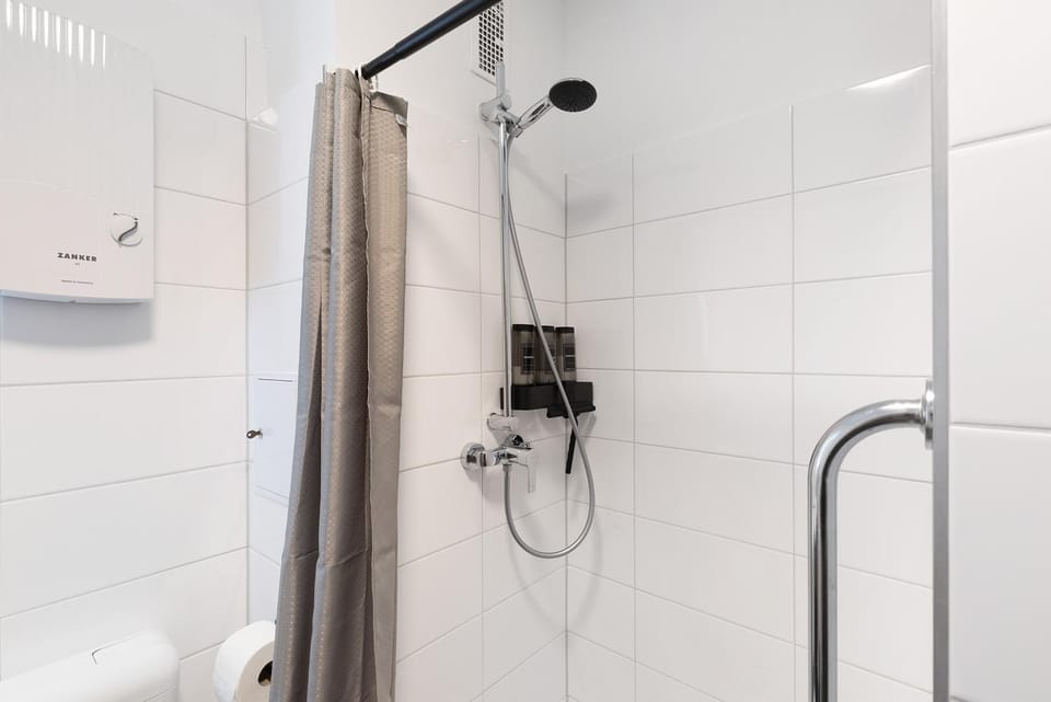 Bathroom, Living room