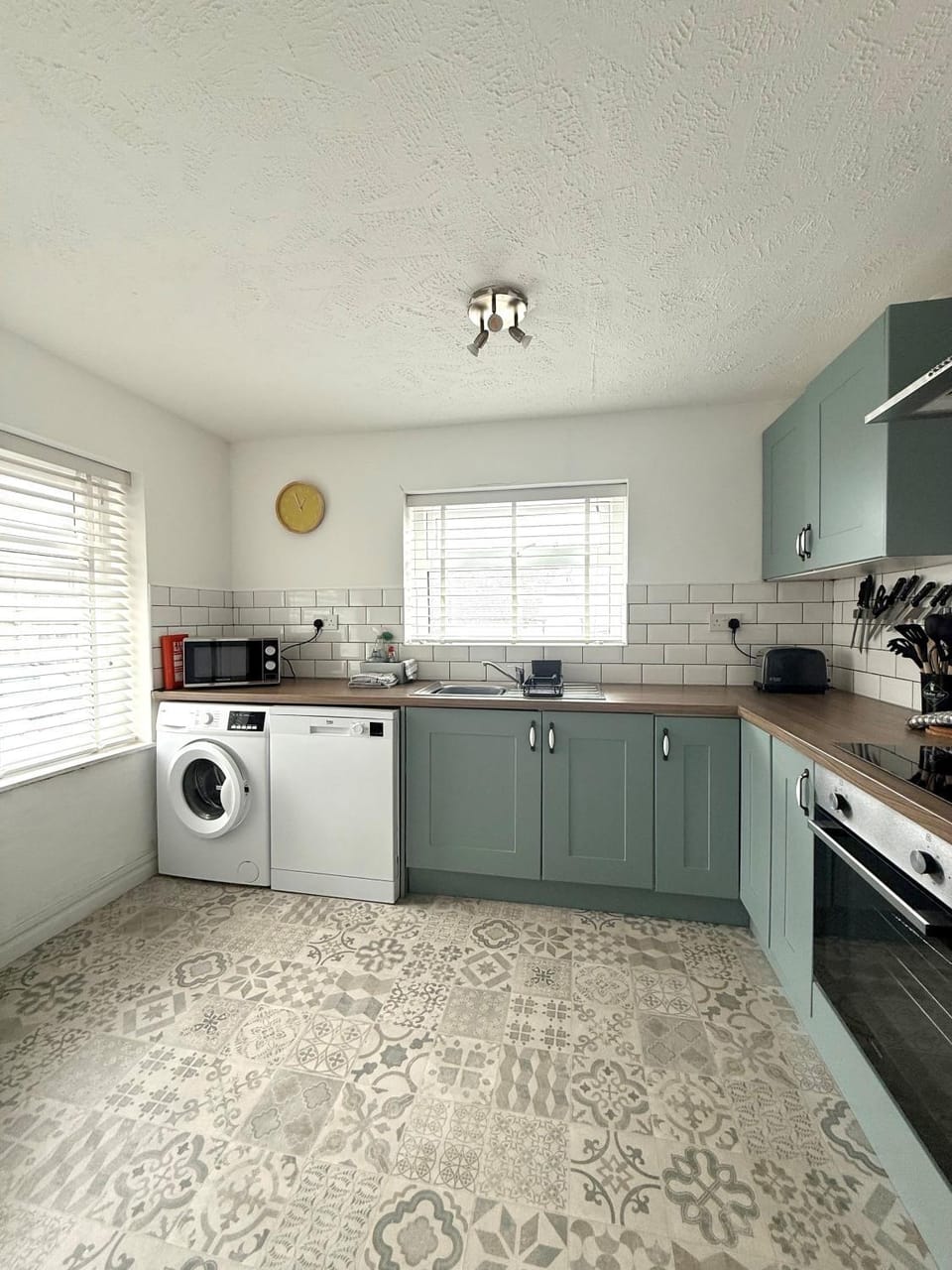 Penhriw 2 Double Bed Apartment Nebo Dogs Welcome Apartment in Wales